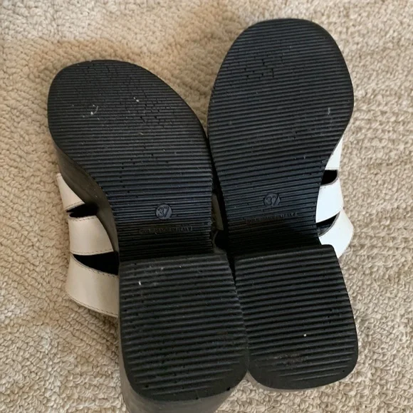 Italian Mules/Clogs - Picture 3 of 5